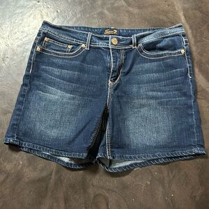 Seven Jean shorts sz 14